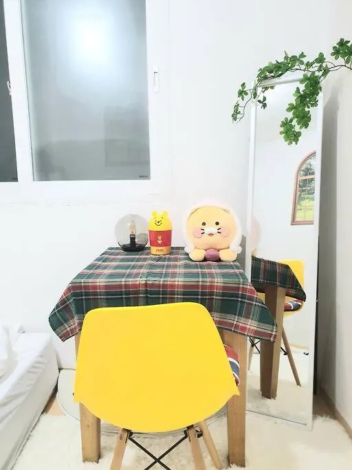 Entire Private House In Seoul 2Br, Kitchen, Family Stay